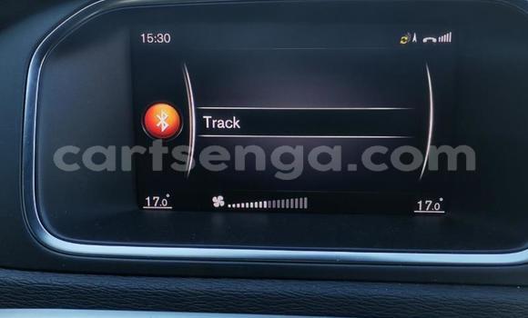 Nunua Ilio tumika Volvo V40 Silver Gari ndani ya Big Bend nchini Lubombo Nunua Ilio tumika Volvo V40 Silver Gari ndani ya Big Bend nchini Lubombo