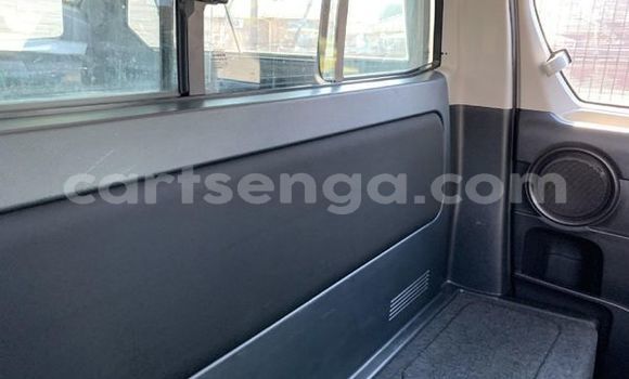 Acheter Occasion Voiture Toyota Hilux Blanc à Ezulwini, Hhohho Acheter Occasion Voiture Toyota Hilux Blanc à Ezulwini, Hhohho