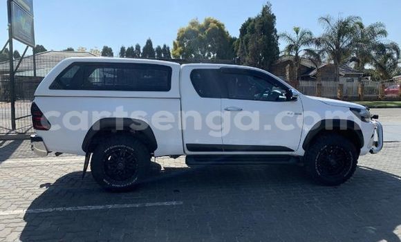 Acheter Occasion Voiture Toyota Hilux Blanc à Ezulwini, Hhohho Acheter Occasion Voiture Toyota Hilux Blanc à Ezulwini, Hhohho