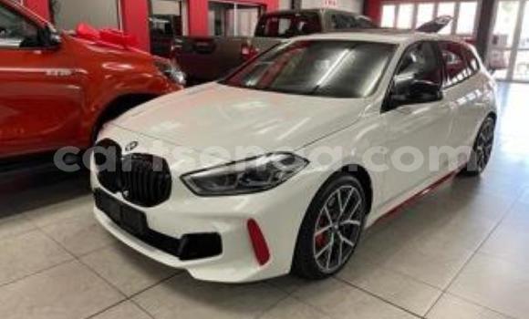 Nunua Ilio tumika BMW 1-Series White Gari ndani ya Big Bend nchini Lubombo Nunua Ilio tumika BMW 1-Series White Gari ndani ya Big Bend nchini Lubombo