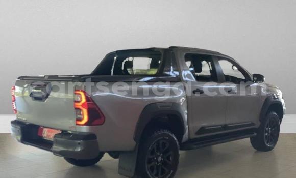 Buy Used Toyota Hilux Silver Car in Ezulwini in Hhohho Buy Used Toyota Hilux Silver Car in Ezulwini in Hhohho