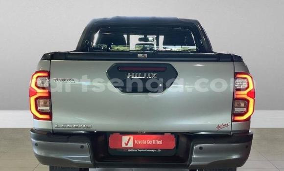 Buy Used Toyota Hilux Silver Car in Ezulwini in Hhohho Buy Used Toyota Hilux Silver Car in Ezulwini in Hhohho