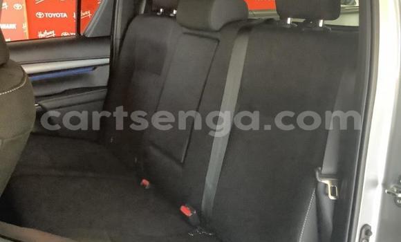 Buy Used Toyota Hilux Silver Car in Ezulwini in Hhohho Buy Used Toyota Hilux Silver Car in Ezulwini in Hhohho