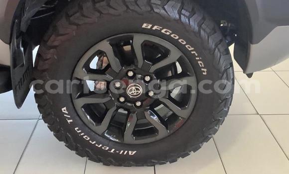 Buy Used Toyota Hilux Silver Car in Ezulwini in Hhohho Buy Used Toyota Hilux Silver Car in Ezulwini in Hhohho