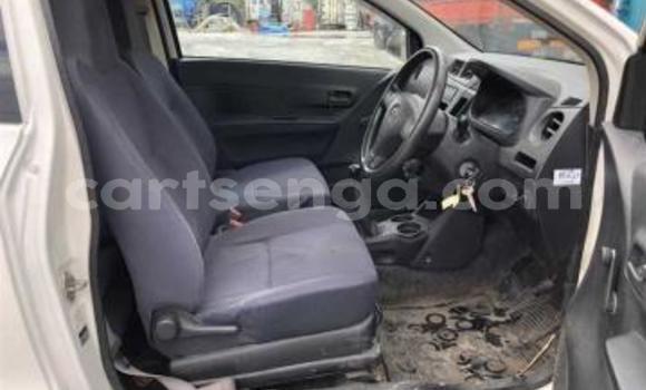 Nunua Ilio tumika Daihatsu Mira White Gari ndani ya Ezulwini nchini Hhohho Nunua Ilio tumika Daihatsu Mira White Gari ndani ya Ezulwini nchini Hhohho