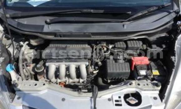 Nunua Ilio tumika Honda FIT White Gari ndani ya Ezulwini nchini Hhohho Nunua Ilio tumika Honda FIT White Gari ndani ya Ezulwini nchini Hhohho