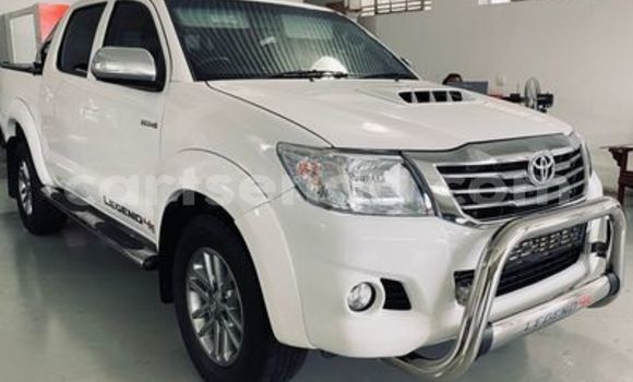 Nunua Ilio tumika Toyota Hilux White Gari ndani ya Ezulwini nchini Hhohho Nunua Ilio tumika Toyota Hilux White Gari ndani ya Ezulwini nchini Hhohho