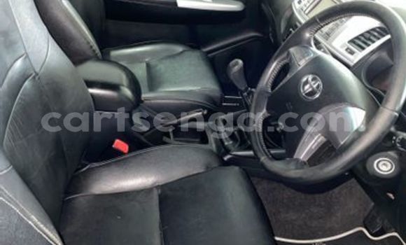 Nunua Ilio tumika Toyota Hilux White Gari ndani ya Ezulwini nchini Hhohho Nunua Ilio tumika Toyota Hilux White Gari ndani ya Ezulwini nchini Hhohho