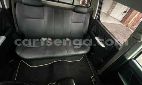 Nunua Ilio tumika Toyota Hilux White Gari ndani ya Ezulwini nchini Hhohho Nunua Ilio tumika Toyota Hilux White Gari ndani ya Ezulwini nchini Hhohho