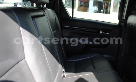 Buy Used Toyota Hilux Silver Car in Ezulwini in Hhohho Buy Used Toyota Hilux Silver Car in Ezulwini in Hhohho