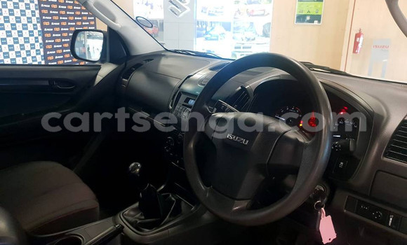 Nunua Ilio tumika Isuzu KB White Gari ndani ya Mbabane nchini Manzini Nunua Ilio tumika Isuzu KB White Gari ndani ya Mbabane nchini Manzini