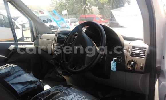 Buy Used Volkswagen Quantum White Car in Mbabane in Manzini Buy Used Volkswagen Quantum White Car in Mbabane in Manzini