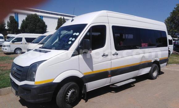 Buy Used Volkswagen Quantum White Car in Mbabane in Manzini Buy Used Volkswagen Quantum White Car in Mbabane in Manzini