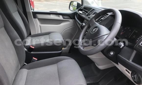 Buy Used Volkswagen Transporter White Car in Mbabane in Manzini Buy Used Volkswagen Transporter White Car in Mbabane in Manzini