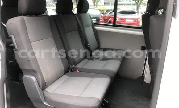 Buy Used Volkswagen Transporter White Car in Mbabane in Manzini Buy Used Volkswagen Transporter White Car in Mbabane in Manzini