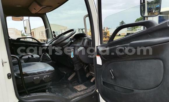 Buy Used Hino 300 Series White Truck in Ezulwini in Hhohho Buy Used Hino 300 Series White Truck in Ezulwini in Hhohho