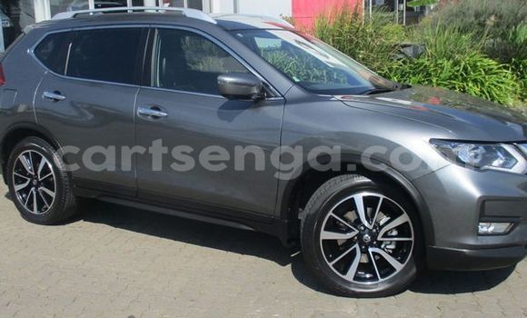 Buy Used Nissan X–Trail Silver Car in Ezulwini in Hhohho