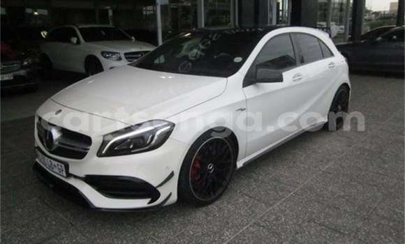 Buy Used Mercedes-Benz A200 White Car in Bulembu in Hhohho