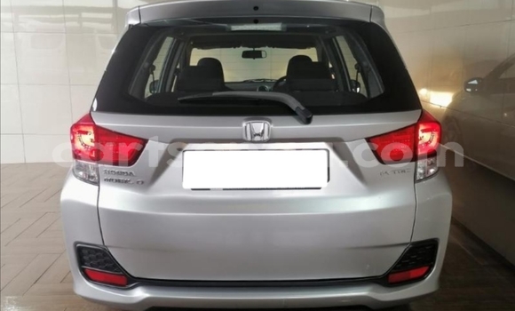 Nunua Ilio tumika Honda Mobilio Silver Gari ndani ya Ezulwini nchini Hhohho Nunua Ilio tumika Honda Mobilio Silver Gari ndani ya Ezulwini nchini Hhohho