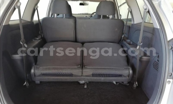 Nunua Ilio tumika Honda Mobilio Silver Gari ndani ya Ezulwini nchini Hhohho Nunua Ilio tumika Honda Mobilio Silver Gari ndani ya Ezulwini nchini Hhohho