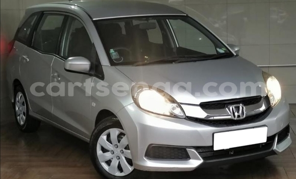 Nunua Ilio tumika Honda Mobilio Silver Gari ndani ya Ezulwini nchini Hhohho Nunua Ilio tumika Honda Mobilio Silver Gari ndani ya Ezulwini nchini Hhohho