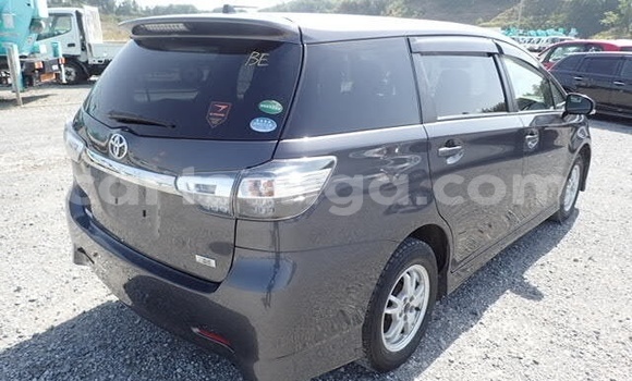 Acheter Occasion Voiture Toyota Wish Gris à Hlatikulu, Shiselweni District Acheter Occasion Voiture Toyota Wish Gris à Hlatikulu, Shiselweni District