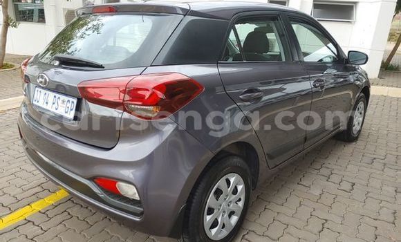 Buy Used Hyundai i20 Silver Car in Ezulwini in Hhohho Buy Used Hyundai i20 Silver Car in Ezulwini in Hhohho
