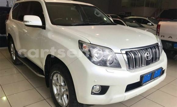 Buy Used Toyota Land Cruiser Prado White Car in Import - Dubai in Hhohho Buy Used Toyota Land Cruiser Prado White Car in Import - Dubai in Hhohho