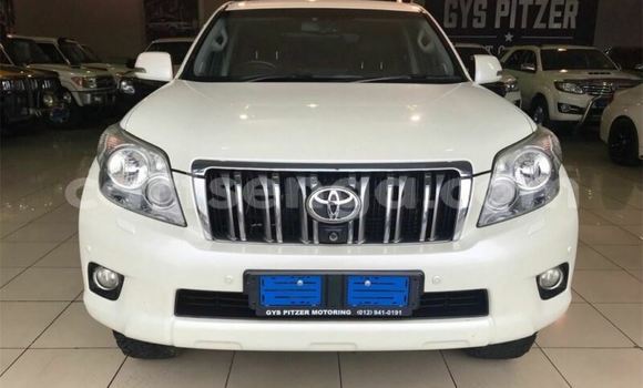 Buy Used Toyota Land Cruiser Prado White Car in Import - Dubai in Hhohho Buy Used Toyota Land Cruiser Prado White Car in Import - Dubai in Hhohho