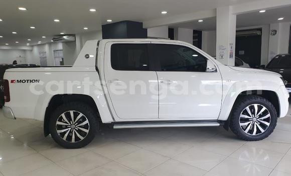 Buy Used Volkswagen Amarok White Car in Ezulwini in Hhohho Buy Used Volkswagen Amarok White Car in Ezulwini in Hhohho