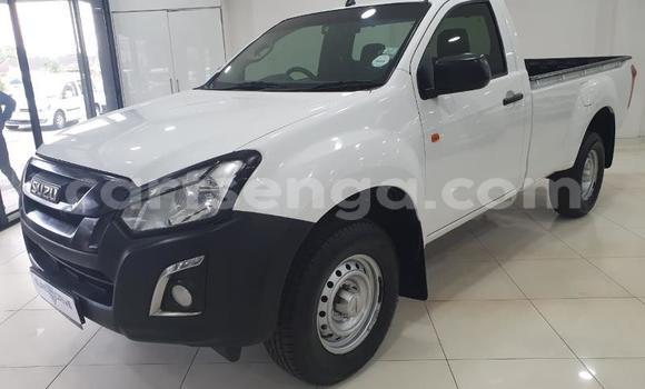 Buy Used Isuzu KB White Car in Ezulwini in Hhohho Buy Used Isuzu KB White Car in Ezulwini in Hhohho
