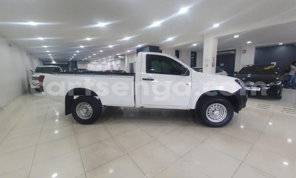 Buy Used Isuzu KB White Car in Ezulwini in Hhohho Buy Used Isuzu KB White Car in Ezulwini in Hhohho