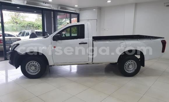 Buy Used Isuzu KB White Car in Ezulwini in Hhohho Buy Used Isuzu KB White Car in Ezulwini in Hhohho