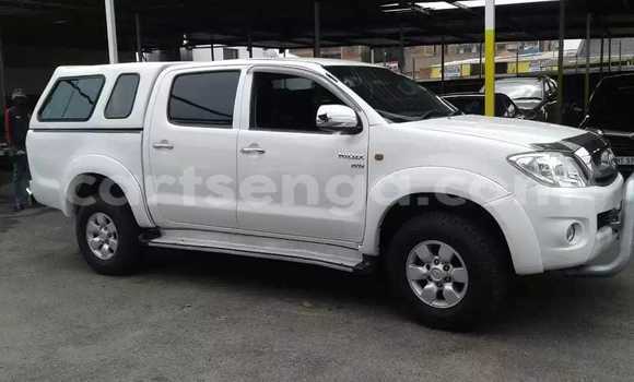 Buy Used Toyota Hilux White Car in Manzini in Manzini Buy Used Toyota Hilux White Car in Manzini in Manzini
