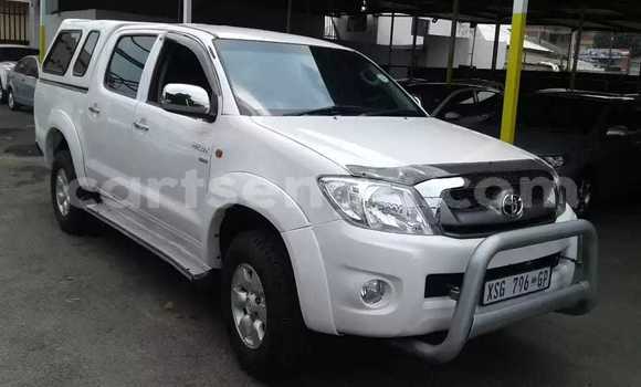 Buy Used Toyota Hilux White Car in Manzini in Manzini Buy Used Toyota Hilux White Car in Manzini in Manzini