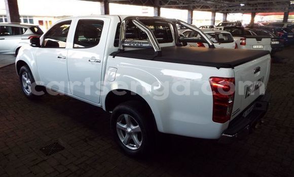 Buy Used Isuzu KB White Car in Mbabane in Manzini Buy Used Isuzu KB White Car in Mbabane in Manzini