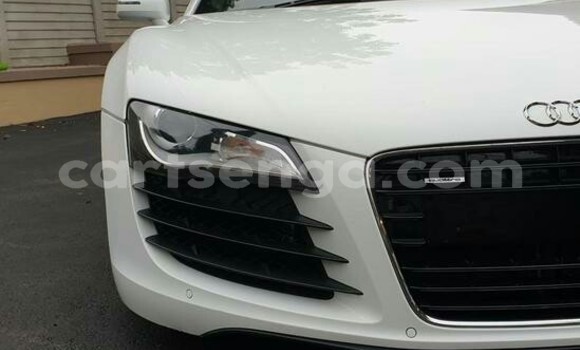 Nunua Ilio tumika Audi R8 White Gari ndani ya Manzini nchini Manzini Nunua Ilio tumika Audi R8 White Gari ndani ya Manzini nchini Manzini