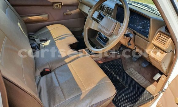 Nunua Ilio tumika Toyota Hilux White Gari ndani ya Ezulwini nchini Hhohho Nunua Ilio tumika Toyota Hilux White Gari ndani ya Ezulwini nchini Hhohho