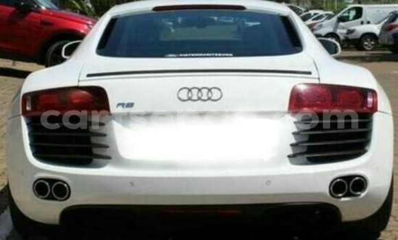 Nunua Ilio tumika Audi R8 White Gari ndani ya Manzini nchini Manzini Nunua Ilio tumika Audi R8 White Gari ndani ya Manzini nchini Manzini