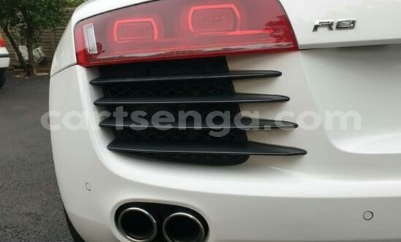 Nunua Ilio tumika Audi R8 White Gari ndani ya Manzini nchini Manzini Nunua Ilio tumika Audi R8 White Gari ndani ya Manzini nchini Manzini