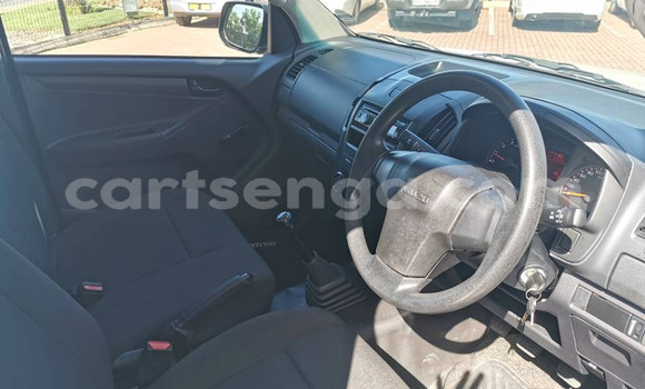 Acheter Occasion Voiture Isuzu KB Blanc à Ezulwini, Hhohho Acheter Occasion Voiture Isuzu KB Blanc à Ezulwini, Hhohho