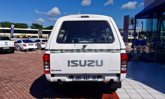 Acheter Occasion Voiture Isuzu KB Blanc à Ezulwini, Hhohho Acheter Occasion Voiture Isuzu KB Blanc à Ezulwini, Hhohho