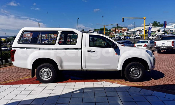 Acheter Occasion Voiture Isuzu KB Blanc à Ezulwini, Hhohho Acheter Occasion Voiture Isuzu KB Blanc à Ezulwini, Hhohho