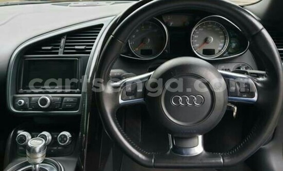 Nunua Ilio tumika Audi R8 White Gari ndani ya Manzini nchini Manzini Nunua Ilio tumika Audi R8 White Gari ndani ya Manzini nchini Manzini