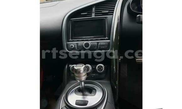 Nunua Ilio tumika Audi R8 White Gari ndani ya Manzini nchini Manzini Nunua Ilio tumika Audi R8 White Gari ndani ya Manzini nchini Manzini