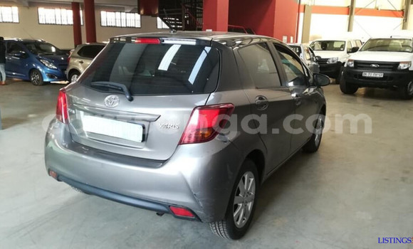 Nunua Ilio tumika Toyota Yaris Brown Gari ndani ya Ezulwini nchini Hhohho Nunua Ilio tumika Toyota Yaris Brown Gari ndani ya Ezulwini nchini Hhohho