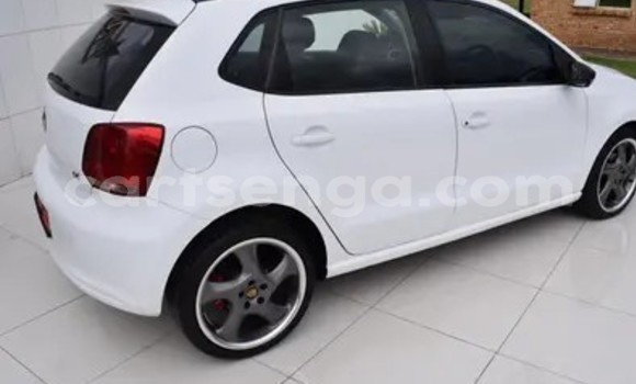 Acheter Occasion Voiture Volkswagen Polo Blanc à Bhunya, Manzini Acheter Occasion Voiture Volkswagen Polo Blanc à Bhunya, Manzini