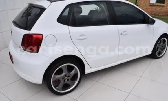 Acheter Occasion Voiture Volkswagen Polo Blanc à Bhunya, Manzini Acheter Occasion Voiture Volkswagen Polo Blanc à Bhunya, Manzini