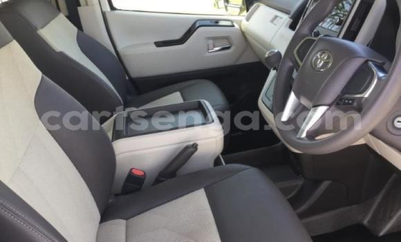 Acheter Occasion Voiture Toyota Hiace Blanc à Ezulwini, Hhohho Acheter Occasion Voiture Toyota Hiace Blanc à Ezulwini, Hhohho