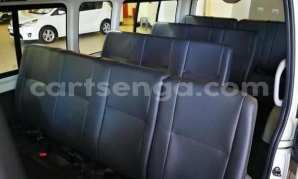 Acheter Occasion Voiture Toyota Hiace Blanc à Ezulwini, Hhohho Acheter Occasion Voiture Toyota Hiace Blanc à Ezulwini, Hhohho